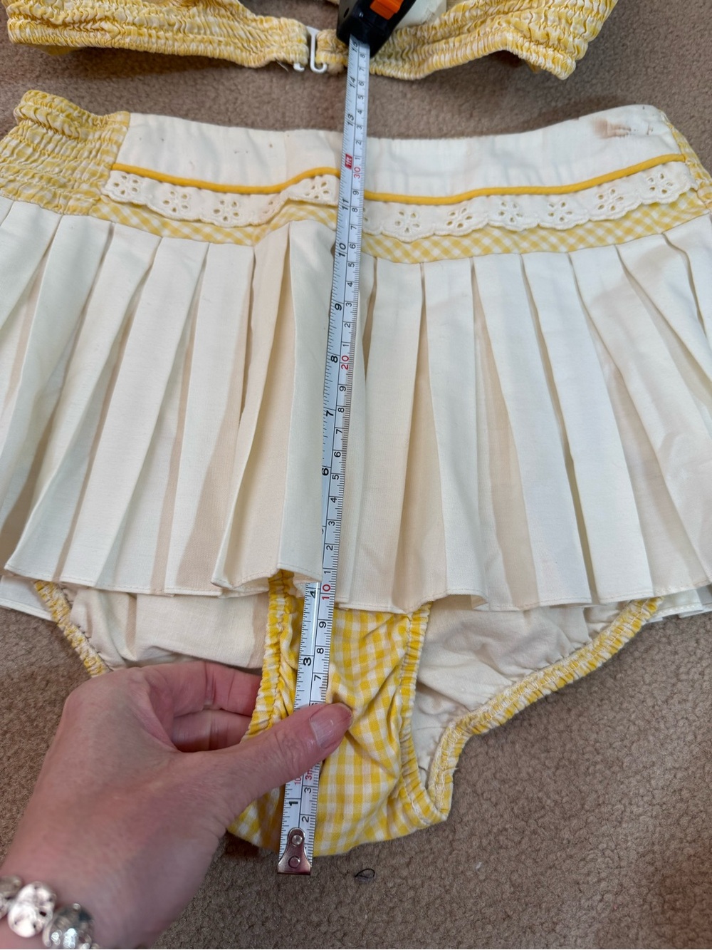 Vintage 1950’s yellow gingham Skirted two piece swimsuit Pinup girl Small - Picture 11 of 17